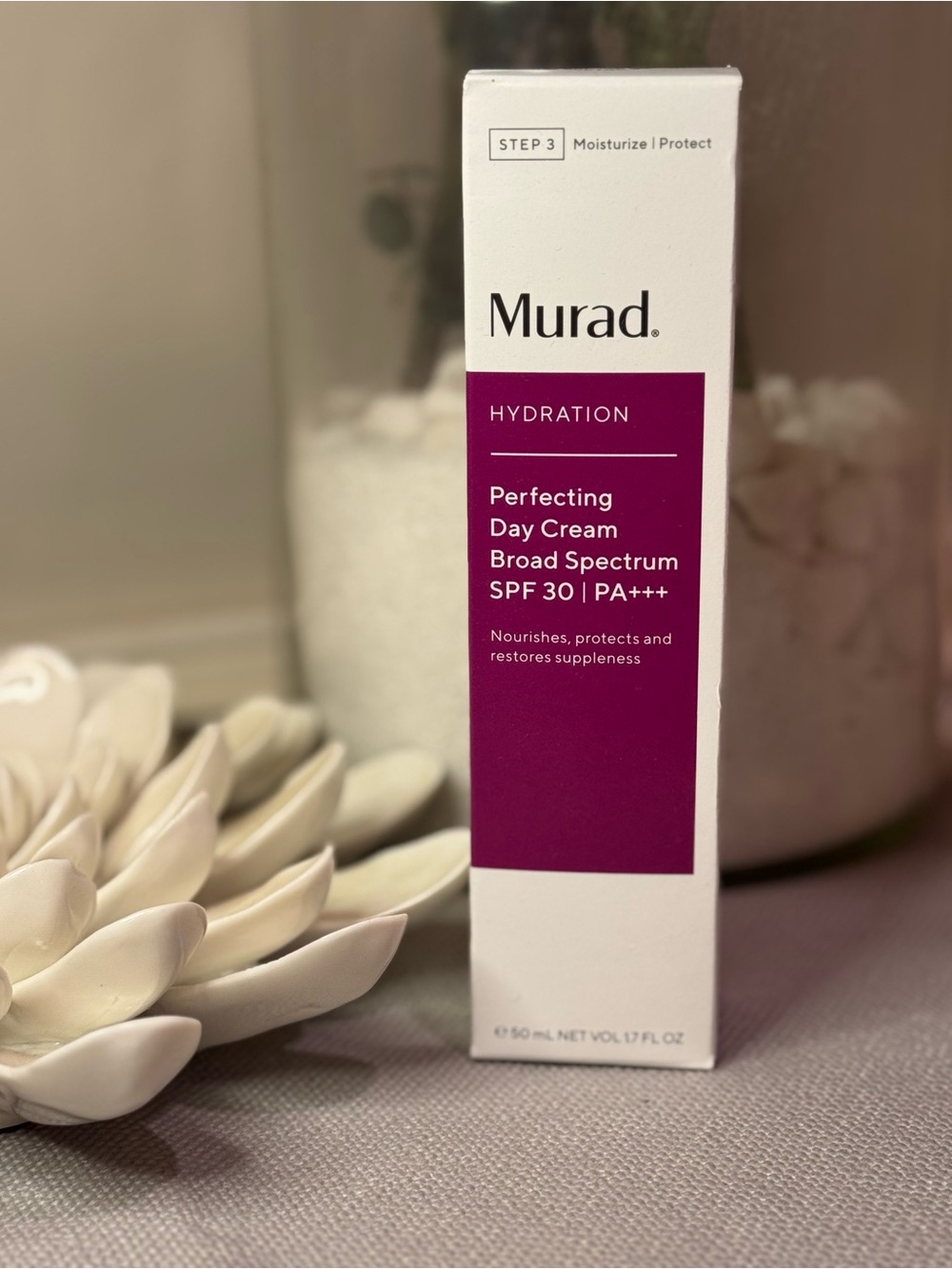Murad Hydration Perfecting Day Cream Broad Spectrum SPF 30 | PA+++